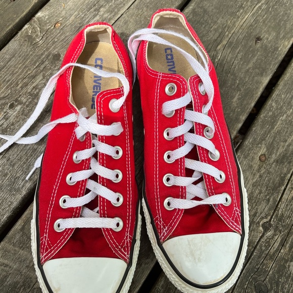red converse size 8.5